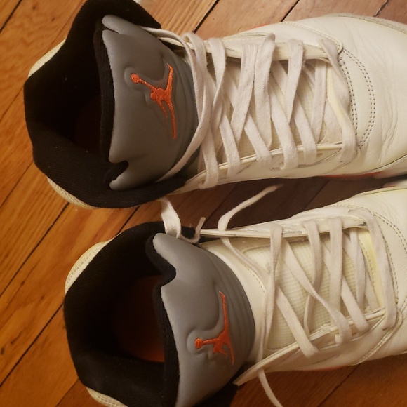 Men Jordans - Picture 6 of 7